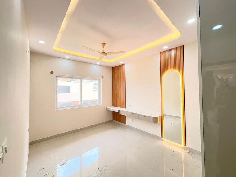 Room, adarsh-greens 5 Bedroom 2000 Sq.Ft. Apartment In Kogilu Bangalore 10476898