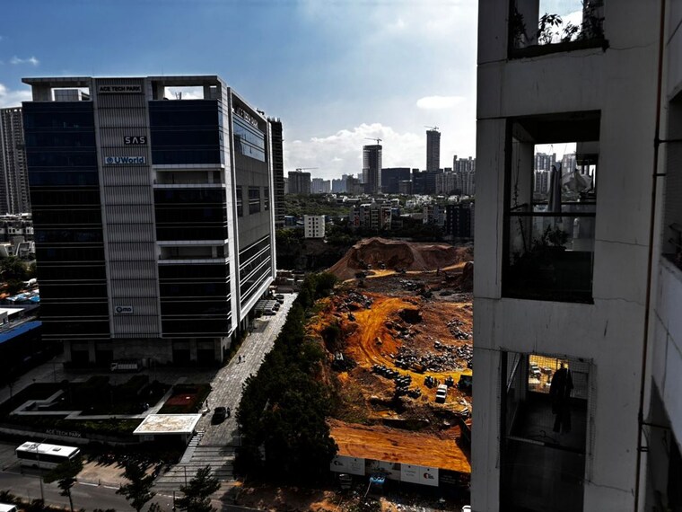 Exterior View, aditya-empress-towers 3 Bedroom 2100 Sq.Ft. Apartment In Shaikpet Hyderabad 10476862