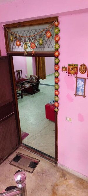 Living Room in 3 BHK Builder Floor at Chattarpur – for Rent