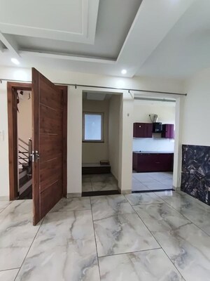 Parking in 2 BHK Builder Floor at Sahastradhara – for Rent
