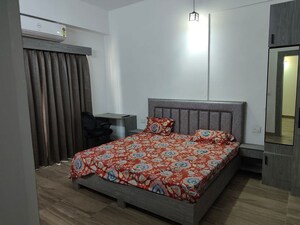 1 BHK Apartment For Rent in Paramount Golf Forest Studio Apartments - OAK Towe, Zeta I Greater Noida