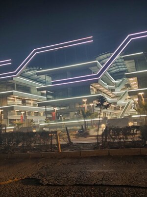  Shop – Exterior View View at SKA Arcadia, Wave City - for Sale
