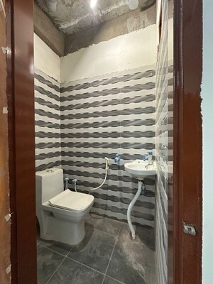 Bathroom in 2 BHK Builder Floor at Baraula – for Rent