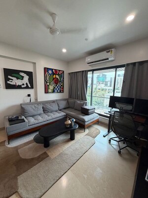 2 BHK Apartment For Rent in Hill N Sea Apartment, Bandra West