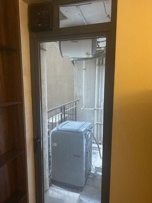 Furnished Amenities in 1 BHK Apartment at Omkar Vive, Kurla – for Rent