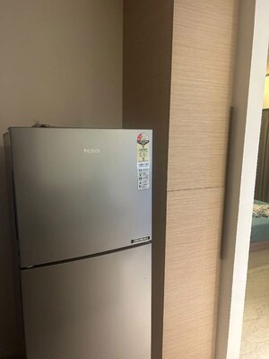 Room in 1 BHK Apartment at Omkar Vive, Kurla – for Rent