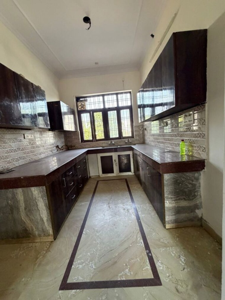 Kitchen, sector 21c 3 Bedroom 1800 Sq.Ft. Apartment In Sector 21c Faridabad 10477209