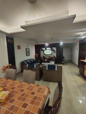 Living Room in 2 BHK Builder Floor at Green Fields Colony – for Rent