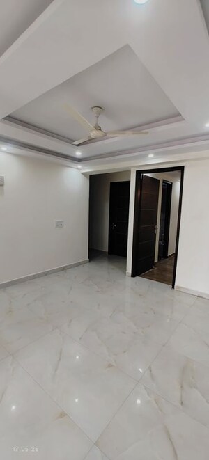 2 BHK Builder Floor For Rent in Chattarpur