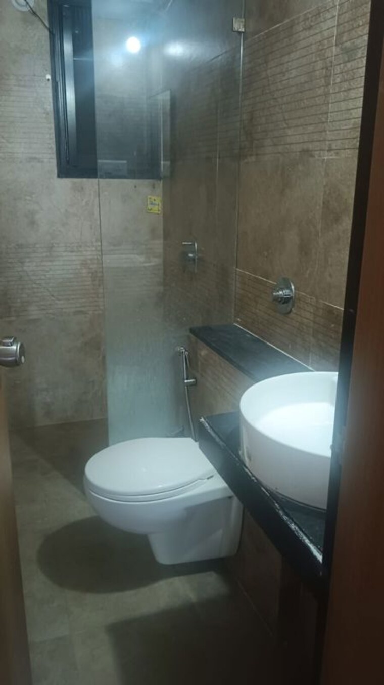 Bathroom, banyan-tree-apartments-kharadi 2 Bedroom 850 Sq.Ft. Apartment In Kharadi Pune 10477294