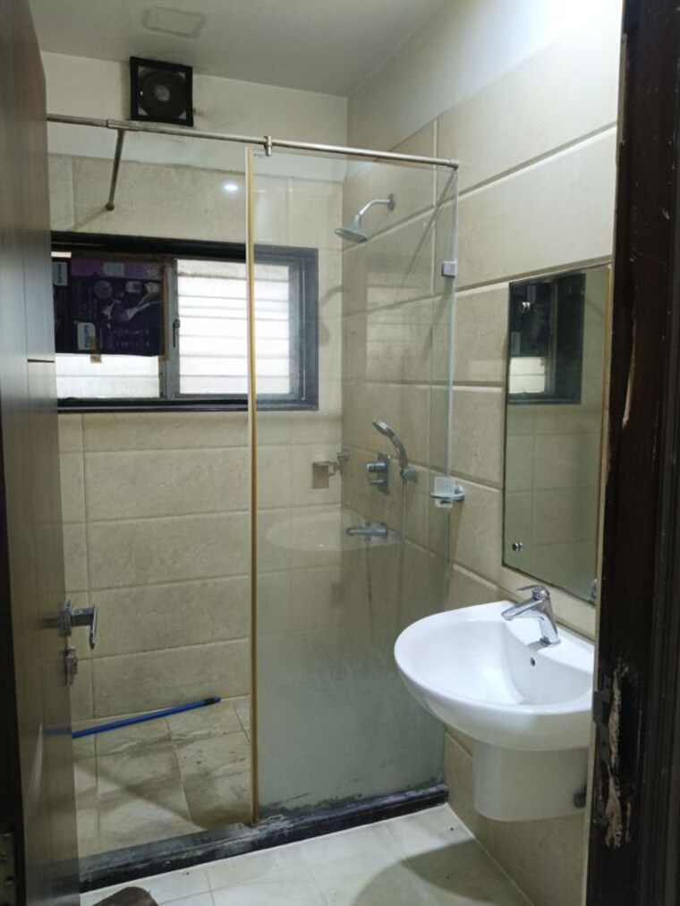 Bathroom, kakatiya-hills 3 Bedroom 3500 Sq.Ft. Apartment In Jubilee Hills Hyderabad 10477226