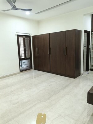 Room in 3 BHK Apartment at Kakatiya Hills, Jubilee Hills – for Sale