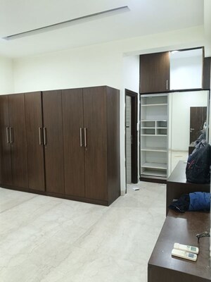 Room in 3 BHK Apartment at Kakatiya Hills, Jubilee Hills – for Sale
