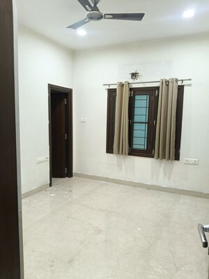Room in 3 BHK Apartment at Kakatiya Hills, Jubilee Hills – for Sale