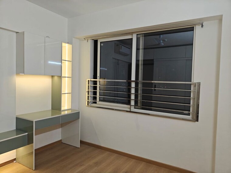 Room, godrej-woods-evergreen 2 Bedroom 1255 Sq.Ft. Apartment In Sector 43 Noida 10477257