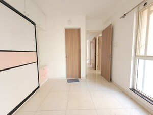 1.5 BHK Apartment For Rent in Godrej Emerald, Ghodbunder Road