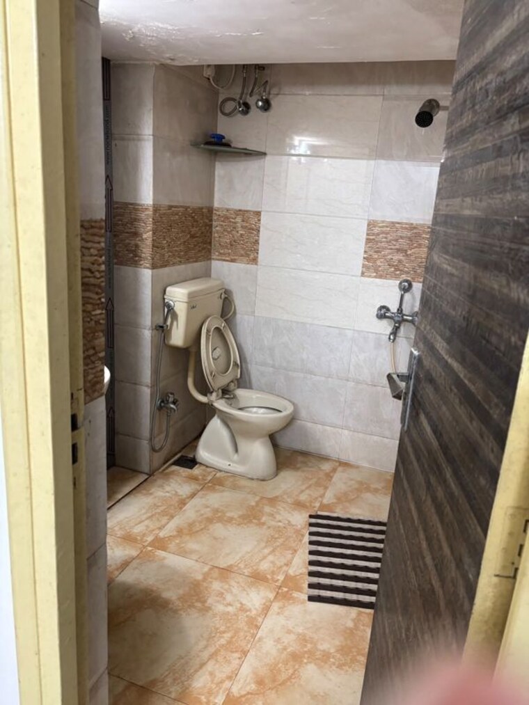 Bathroom, hiranandani-gardens-silver-oak 2 Bedroom 1050 Sq.Ft. Apartment In Powai Mumbai 10477362