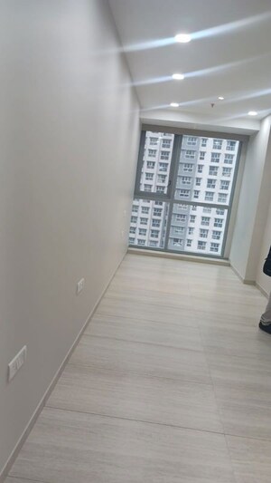  Office Space For Rent in Wadhwa The Gateway, Mulund West