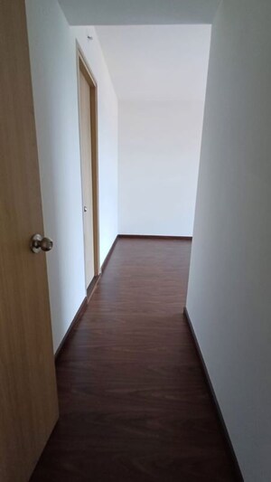 Room in 3 BHK Apartment at Rajesh Raj Infinia, Malad West – for Rent