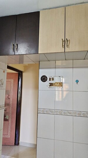 Furnished Amenities in 1 BHK Apartment at New Prathamesh Niwas CHS, Thakurli – for Rent