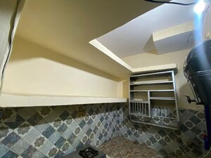 Parking in 1 BHK Independent House at Sector 34 – for Rent