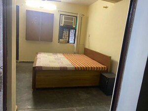 Bedroom in 1 BHK Independent House at Sector 34 – for Rent