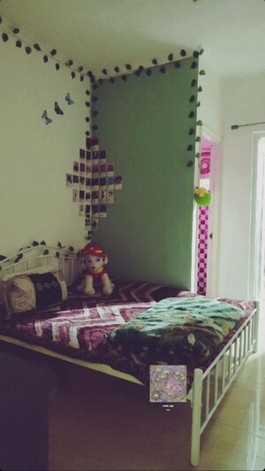 Bedroom in 3 BHK Apartment at Gaur City 7th Avenue, Sector 4 Greater Noida – for Rent