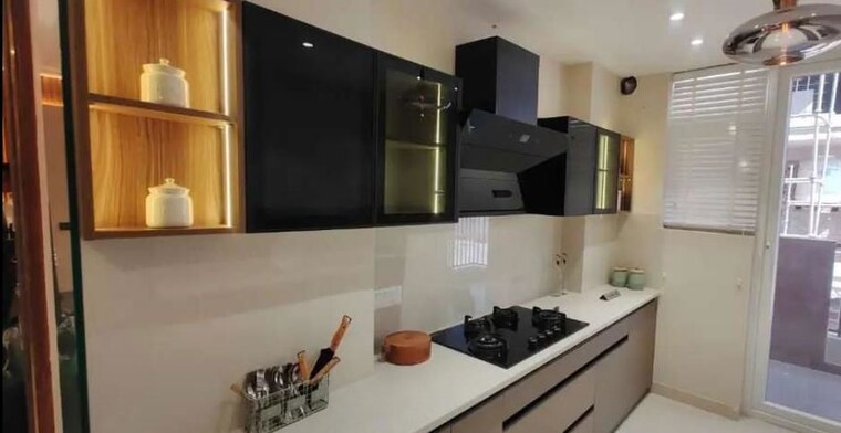 Kitchen, skyline-elevate 3 Bedroom 2200 Sq.Ft. Apartment In Ramgarh Bhudda Zirakpur 10477465