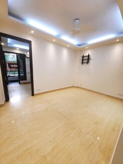 2 BHK + Servant Room Builder Floor For Rent in Malviya Nagar