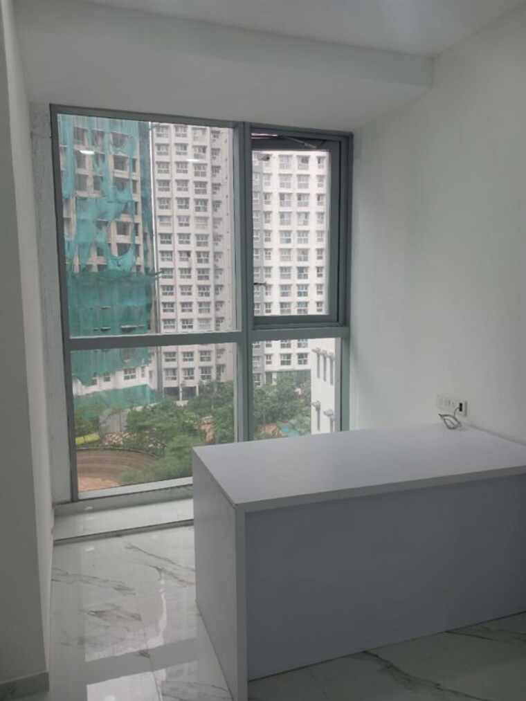 Room, wadhwa-the-gateway Commercial Office Space 500 Sq.Ft. In Mulund West Mumbai 10477512