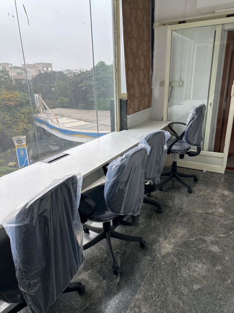 Balcony, banashankari Commercial Warehouse 7000 Sq.Ft. In Banashankari Bangalore 10477439
