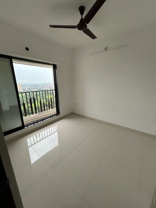 1 BHK + Extra Room 450 Sq.Ft. Apartment in Dynamic Crest