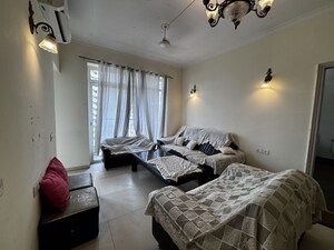 2 BHK Apartment For Rent in Jaypee Greens Pavilion Court, Sector 128