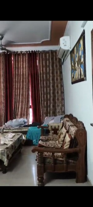 Living Room in 2 BHK Independent House at RWA Apartments Sector 39, Sector 39 – for Rent