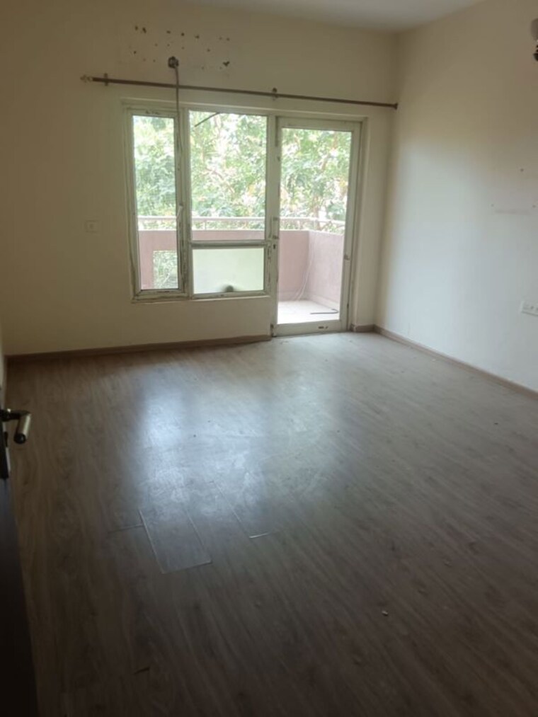 Room, spr-imperial-estate 3 Bedroom 2050 Sq.Ft. Apartment In Sector 82 Faridabad 10477609
