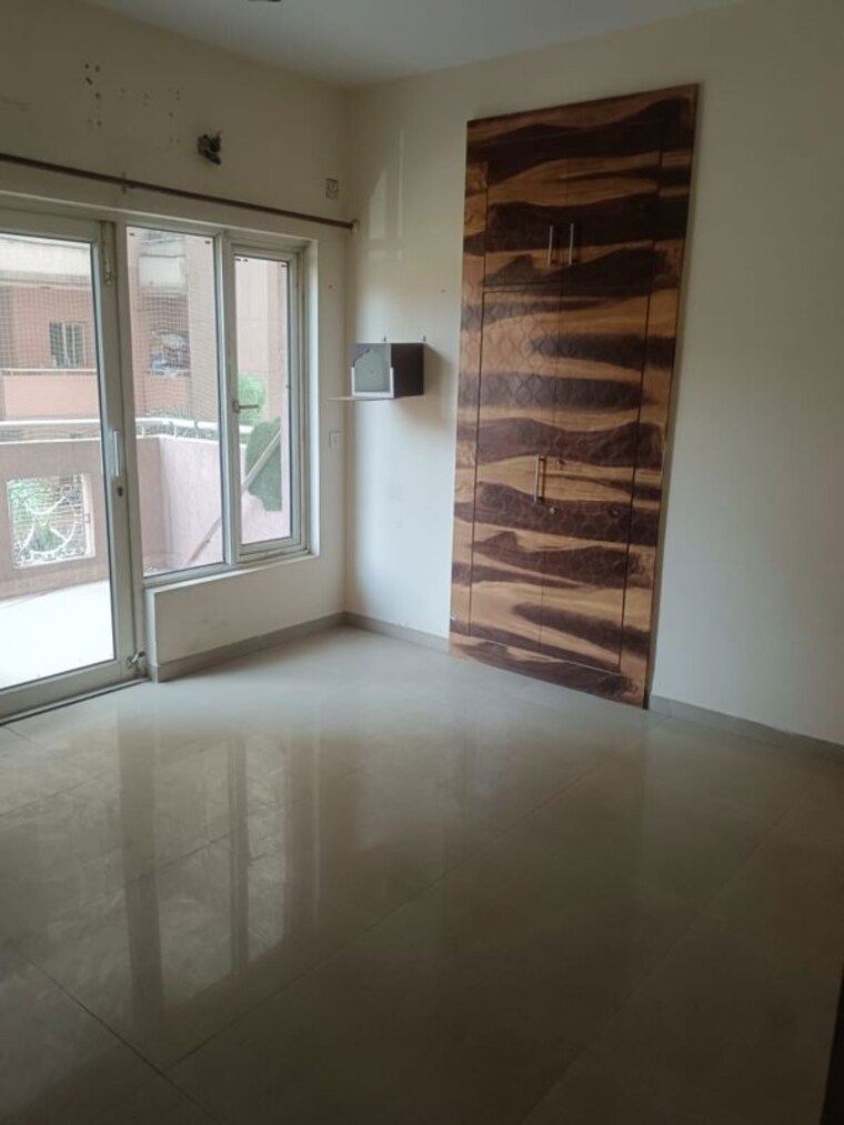 Room, spr-imperial-estate 3 Bedroom 2050 Sq.Ft. Apartment In Sector 82 Faridabad 10477609
