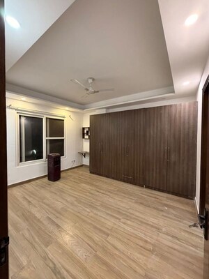Room in 3 BHK Apartment at Saket – for Rent