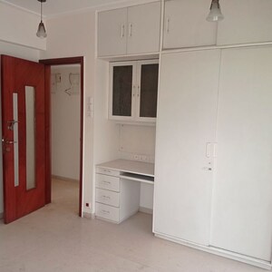 Room in 3 BHK Apartment at Mayfair Bliss, Khar West – for Rent