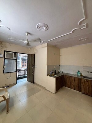 Kitchen in 1 BHK Builder Floor at Ramesh Nagar – for Rent