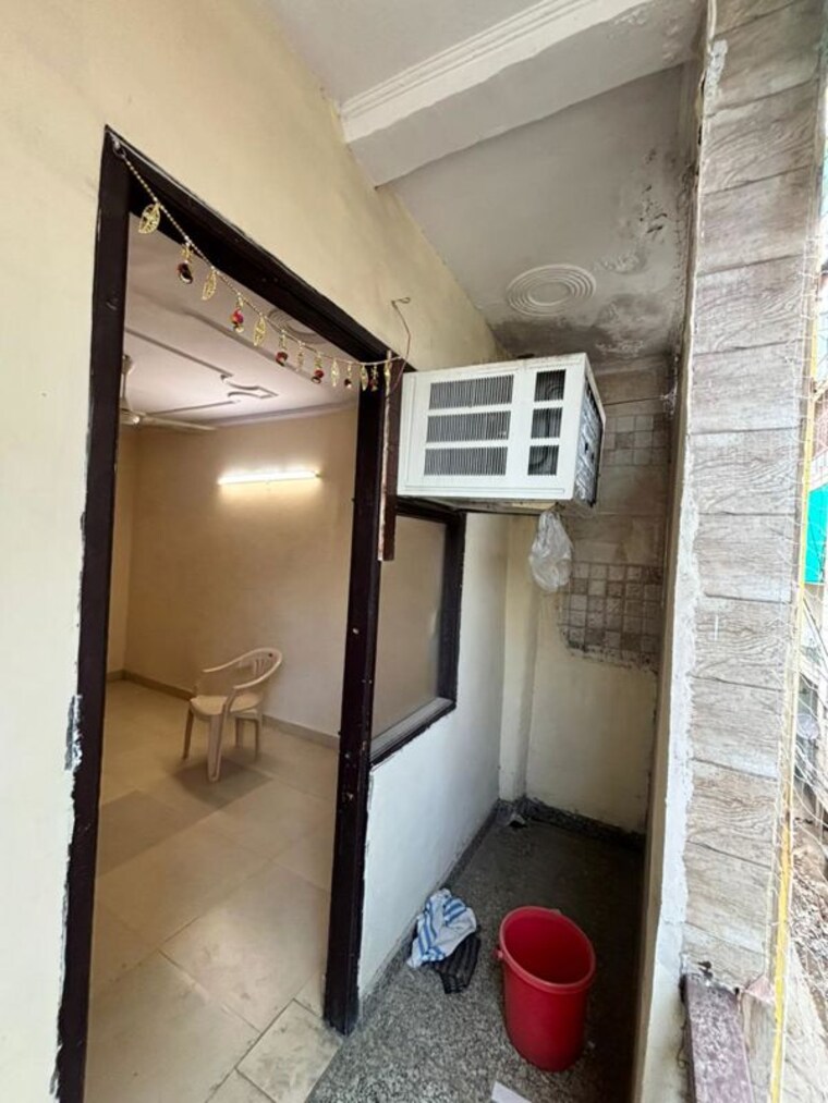 undefined, ramesh nagar 1 Bedroom 50 Sq.Yd. Builder Floor In Ramesh Nagar Delhi 10477587