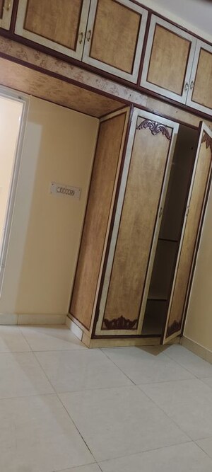 Furnished Amenities in 2 BHK Builder Floor at Murugesh Palya – for Rent