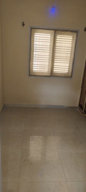 Room in 2 BHK Builder Floor at Murugesh Palya – for Rent