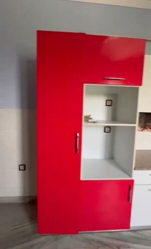 Furnished Amenities in 3 BHK Builder Floor at Sector 9 – for Rent