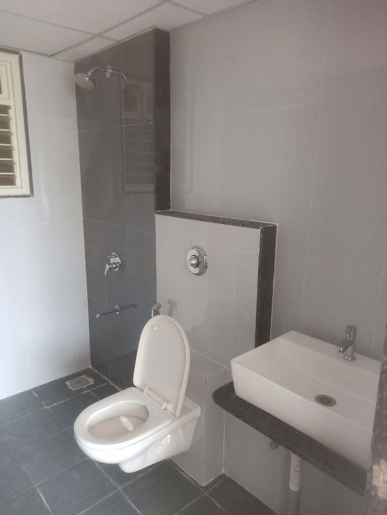 Bathroom, business-square-koregaon-park 3 Bedroom 1300 Sq.Ft. Apartment In Koregaon Park Pune 10477693