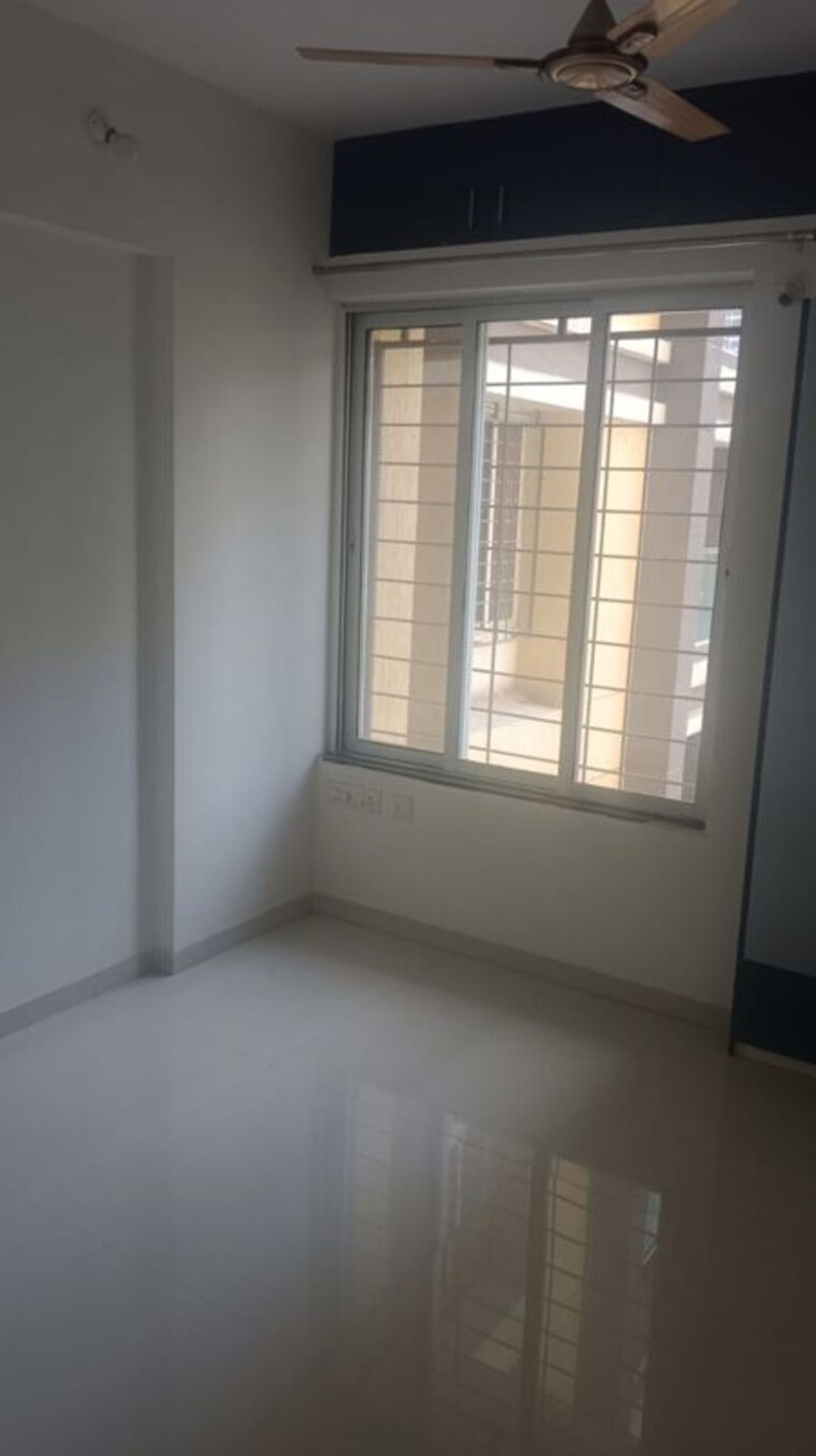 Room, business-square-koregaon-park 3 Bedroom 1300 Sq.Ft. Apartment In Koregaon Park Pune 10477693