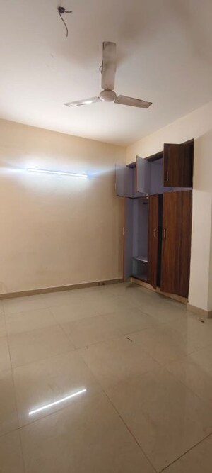 Room in 3 BHK Apartment at Supertech Eco Village II, Sector 16b Greater Noida – for Sale