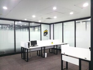  Office Space For Rent in South Tukoganj
