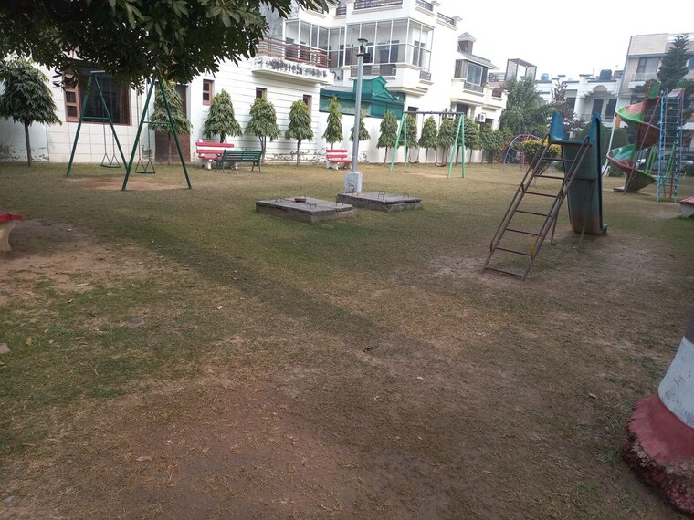 Exterior View, lohgarh  235 Sq.Yd. Plot In Lohgarh Zirakpur 10462142