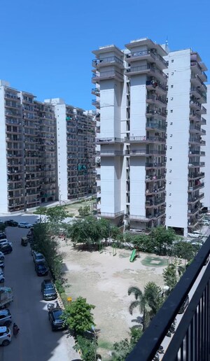 3 BHK Apartment For Sale in ROF Aalayas Phase 2, Sector 102