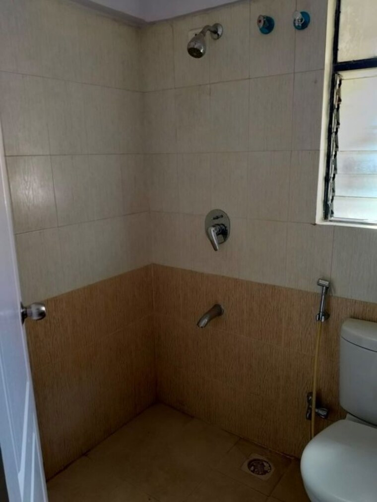 Bathroom, verdant-84 3 Bedroom 1280 Sq.Ft. Apartment In Koregaon Park Pune 10477819